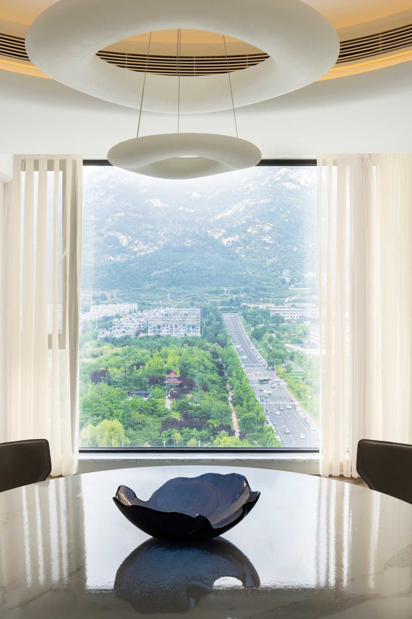 Penthouse Natural Light